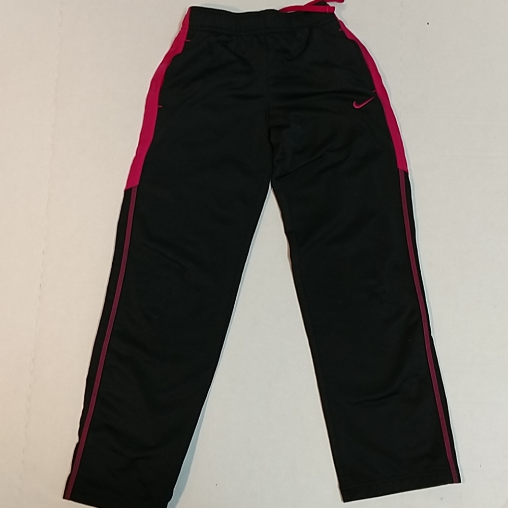 *3 for $15* Girls Nike Therma-fit pants Medium